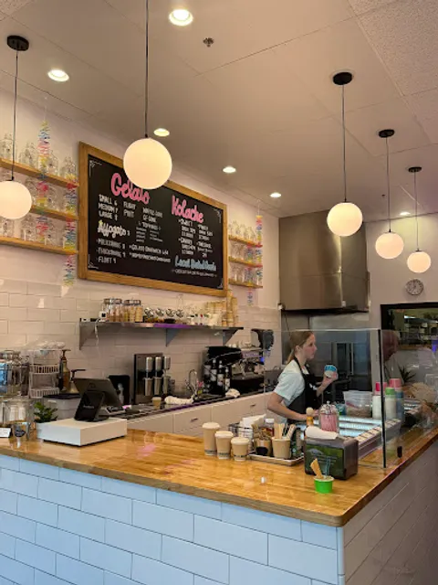 Sweet Suzan’s Homemade Gelato and Kolaches