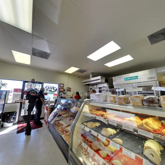 La Fiesta Bakery