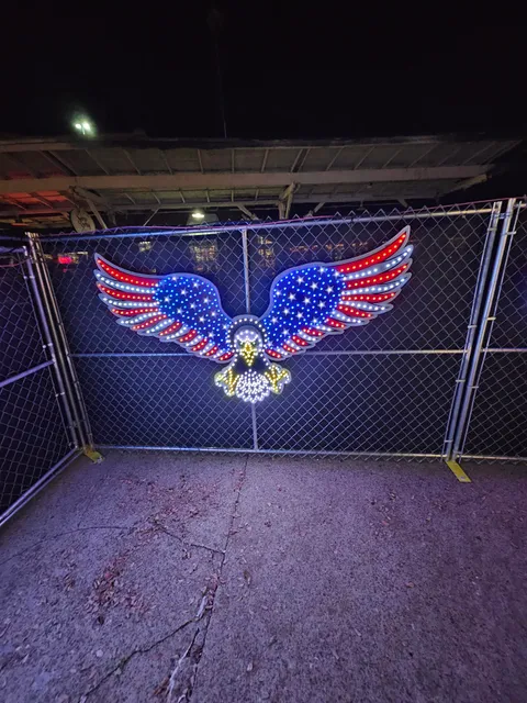 NoogaLights at the Choo Choo, Holiday Walk-Through Light Show