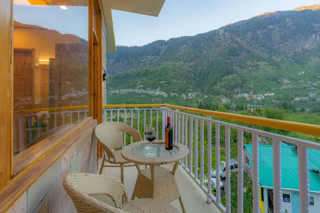 The Social Stays Manali