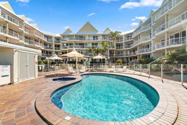 Crystal Beachfront Apartments