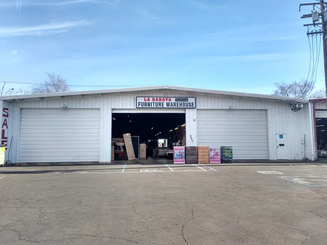 La Warehouse Furniture