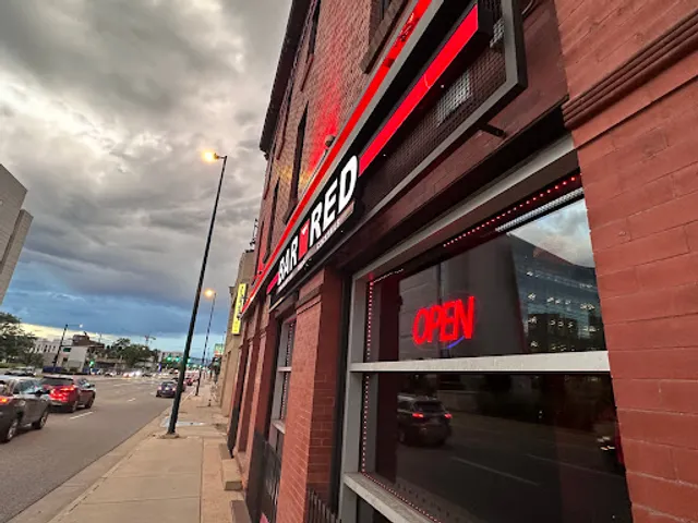 Bar Red
