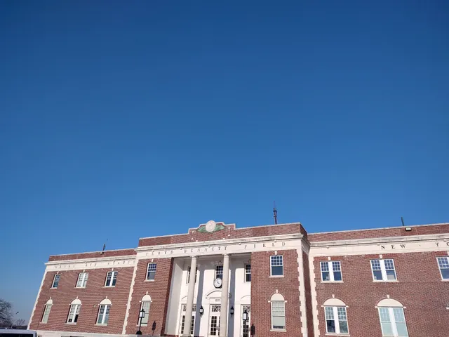 Ryan Visitor Center - Floyd Bennett Field