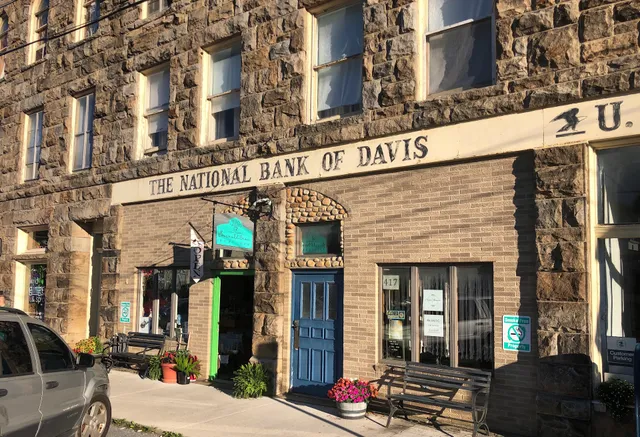 Emerald Tree Boutique