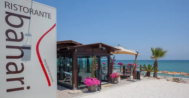 Bahari Cafè Restaurant