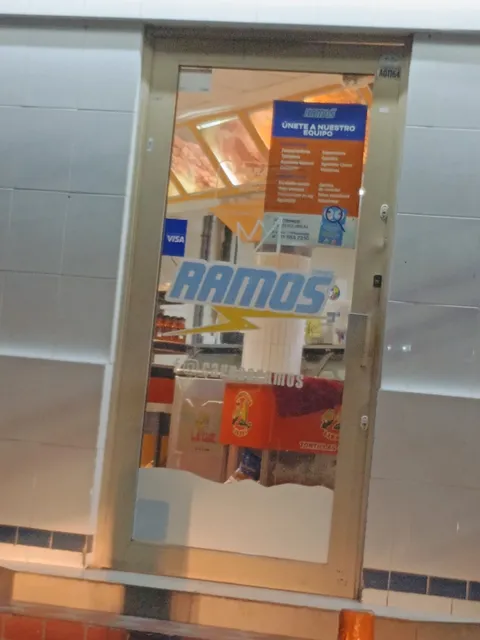 Carnes Ramos - Estacionamiento