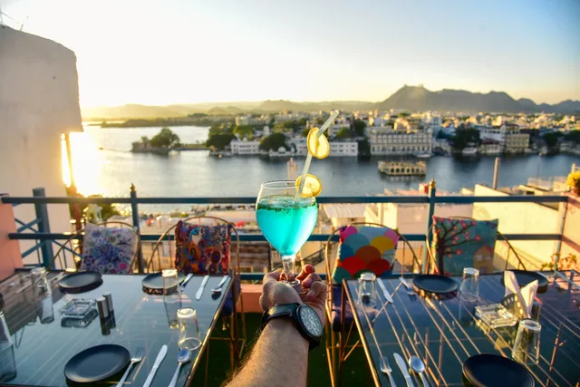 Hotel Casa by the lake