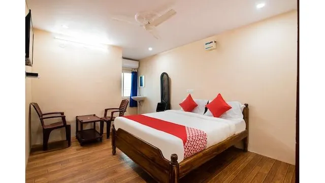 OYO 60899 V3 Comforts