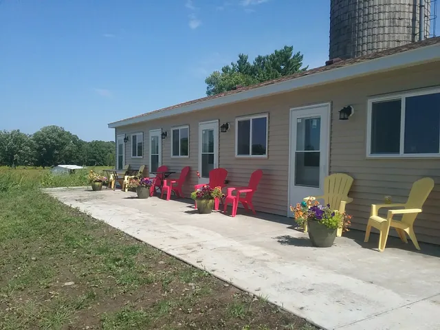 Beach Mirage Suites Hotel