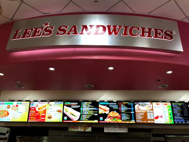 LEE'S Sandwiches
