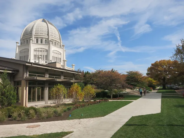 Bahá'í House Of Worship Welcome Center
