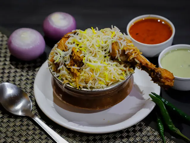 Mashi Biryani World