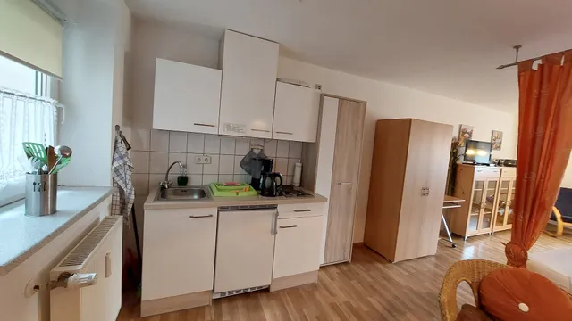 APARTMENT-LUTHERROSE