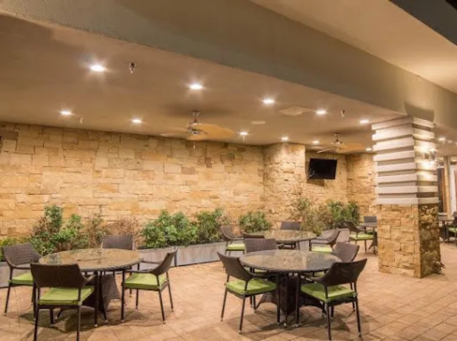 Magnolia bar and Grill