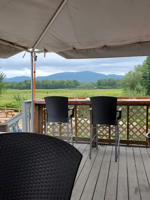 302 West Restaurant & Tavern