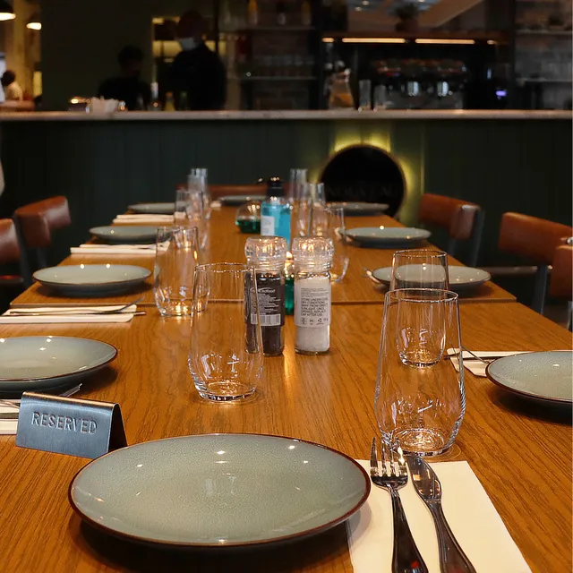 Nouveau Coffee & Grill - Century City