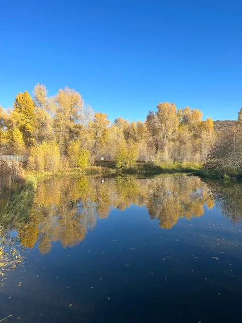 Rock Cliff Nature Center