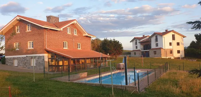 Apartamentos La Pradera de Isla