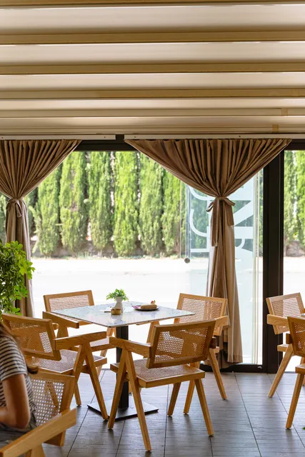 Coffee & Cake 2 - Kavana RELJA