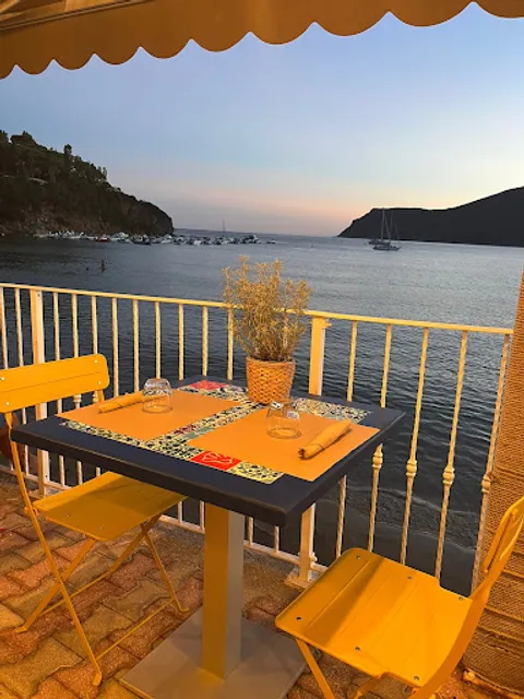 Mom Food Drink & Soul