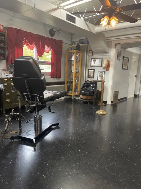 Aliit Studio Tattoos & Fine Arts