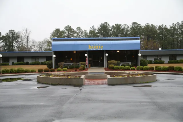 Farmers furniture distribution center