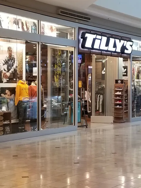 Village At Woodland Hills