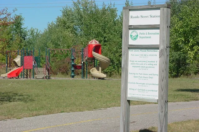 Rondo Street Station Park