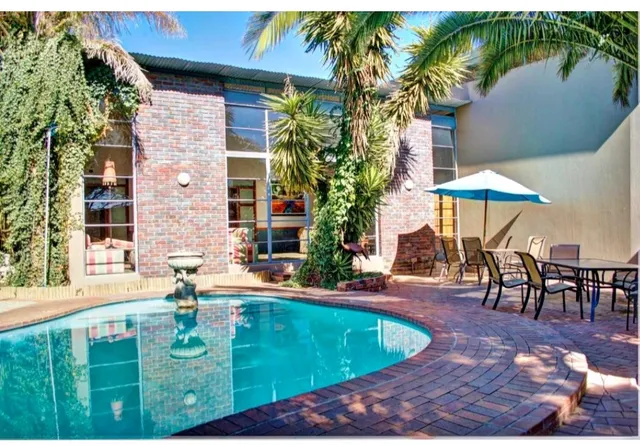 African Moon Corporate Guest House