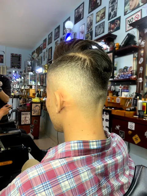 BarberShop Phi Trương