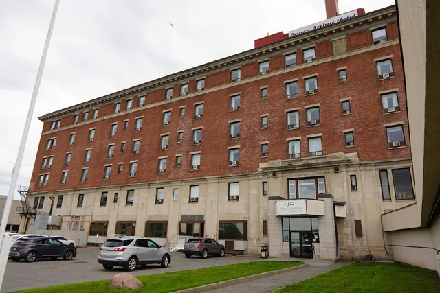 Prince Arthur Waterfront Hotel & Suites