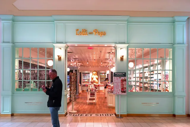 Lolli & Pops
