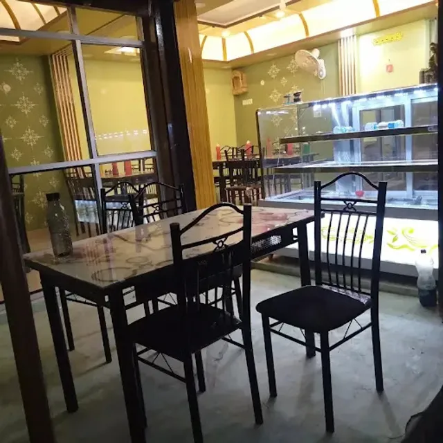 The Hunger Point Family Restaurant & Cafe