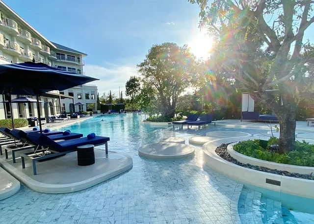 Cross Pattaya Pratamnak