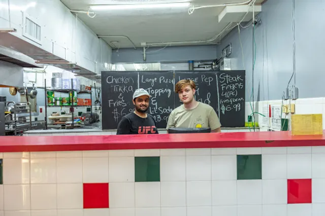 Sunny's Pizza & Wings