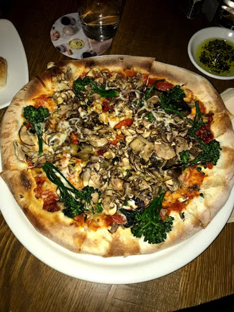 California Pizza Kitchen at Town Square