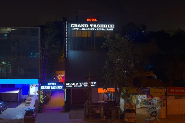 Hotel Grand Tashree