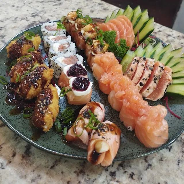 Kazoku Sushi Bar