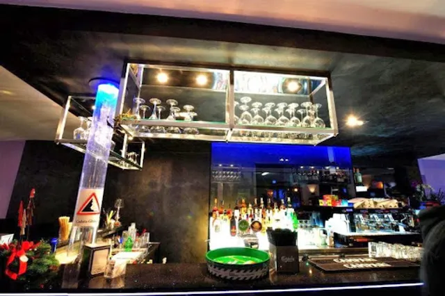 Bristol Lounge Caffe