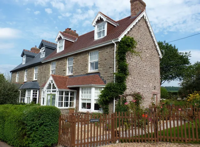 Elmsleigh Bed And Breakfast