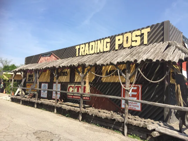 Crossroads Antique Market