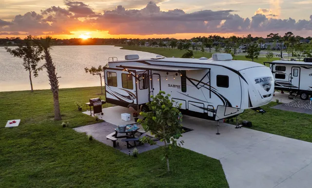 Encore Tranquility Lakes