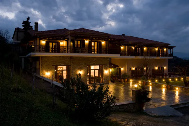 Dellas Boutique Hotel