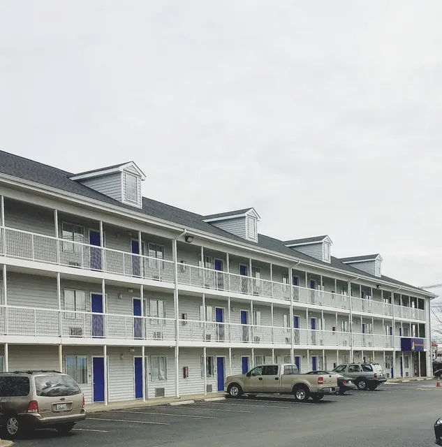 InTown Suites Extended Stay Louisville KY - Airport