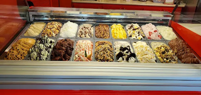 Papalani Gelato Poipu Shopping Village