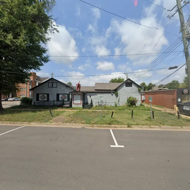 Santos Street Eats and Bar