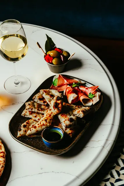 LOCKES Cocktail & Pizza Bar Clapham Junction