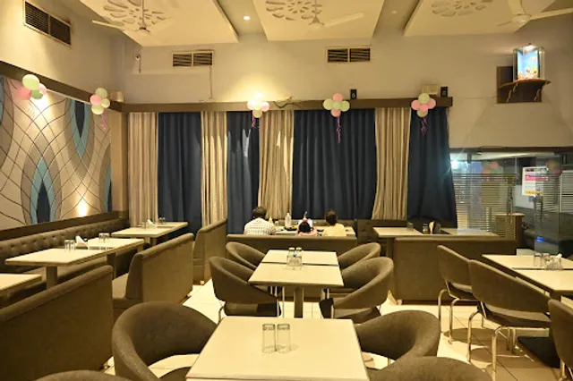 Punkh Restaurant (Pure Veg)