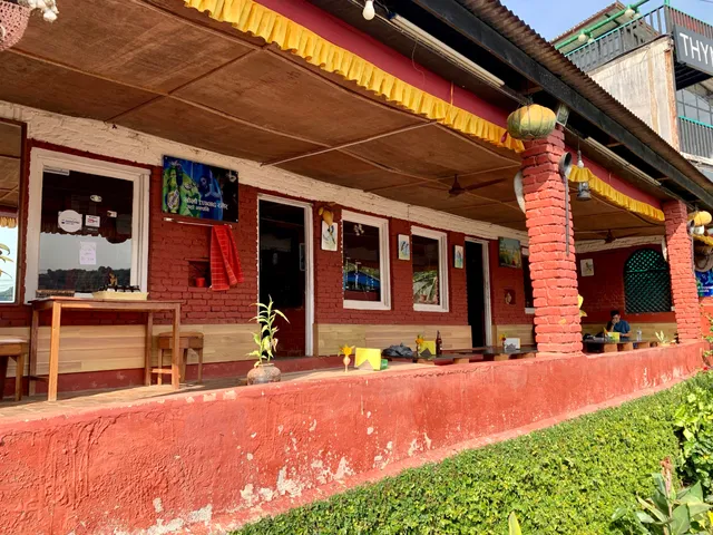 DunaTapari Restaurant